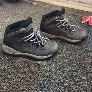 Columbia grey hiking boots size 7